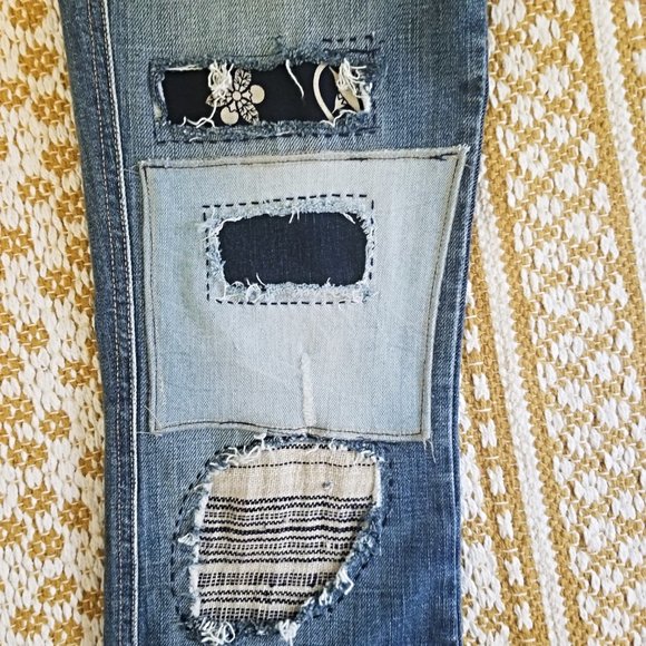 7 For All Mankind "A" Pocket Jeans Size 27 | Distressed | Patched | Boho - Picture 4 of 6